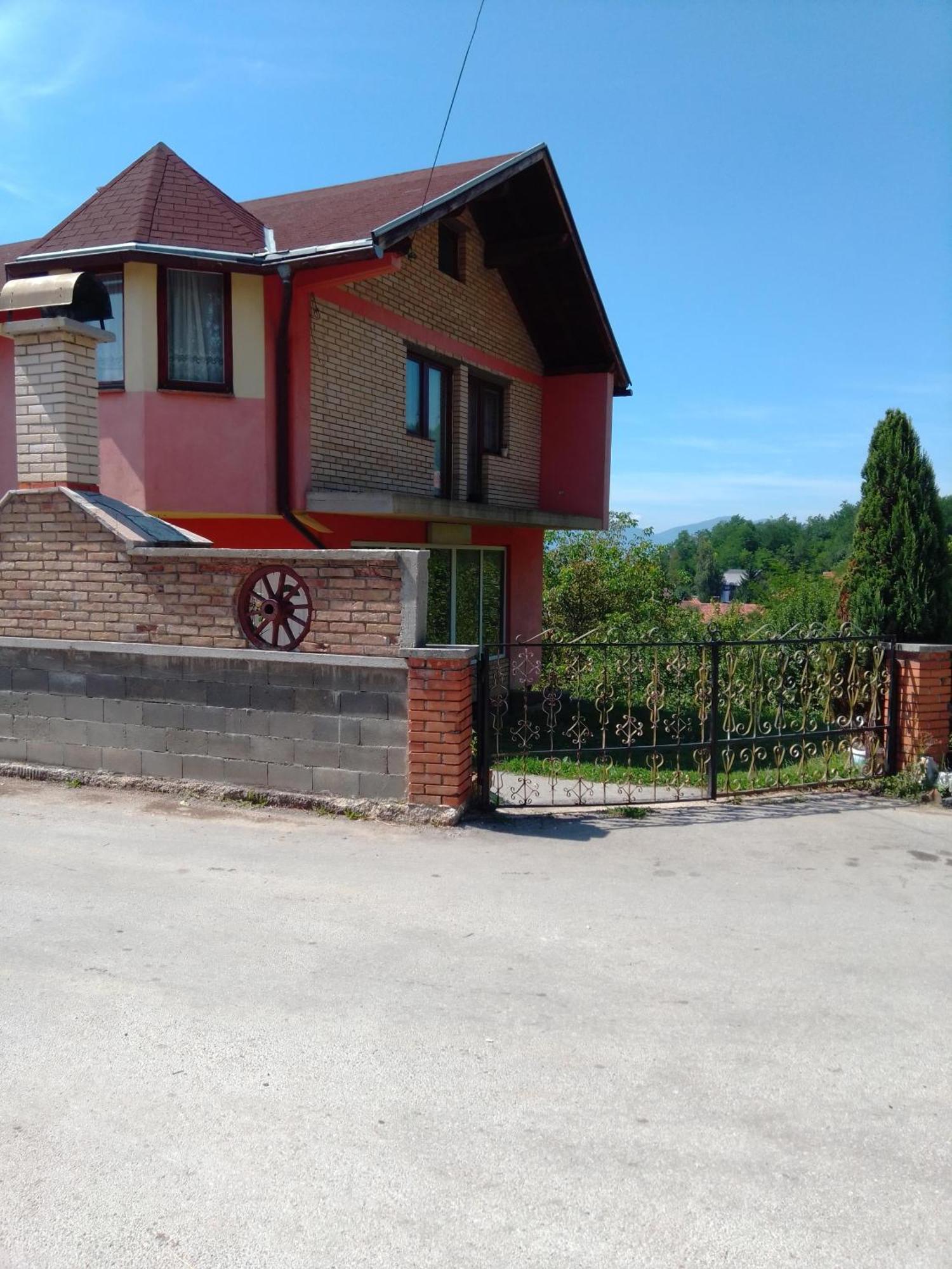 Apartman House Annesa Сараєво Екстер'єр фото
